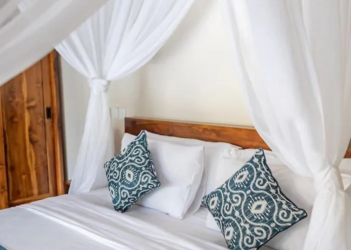 Whispering Palms Peaceful 1br Pool In Gianyar 別荘 ウブド