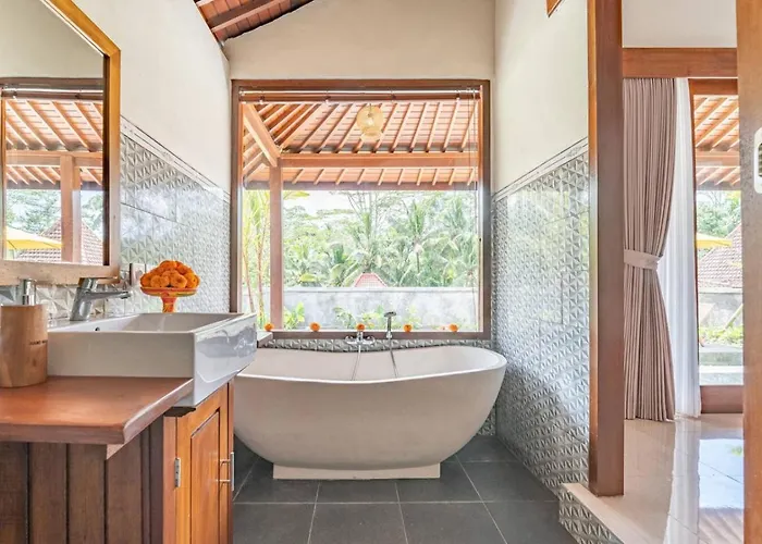 Whispering Palms Peaceful 1br Pool In Gianyar 別荘 *