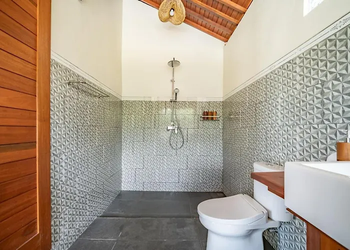 Whispering Palms Peaceful 1br Pool In Gianyar ウブド