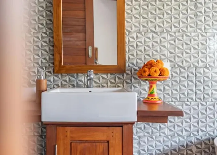 Whispering Palms Peaceful 1br Pool In Gianyar 別荘 *