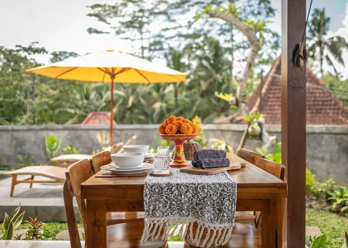 別荘 Whispering Palms Peaceful 1br Pool In Gianyar