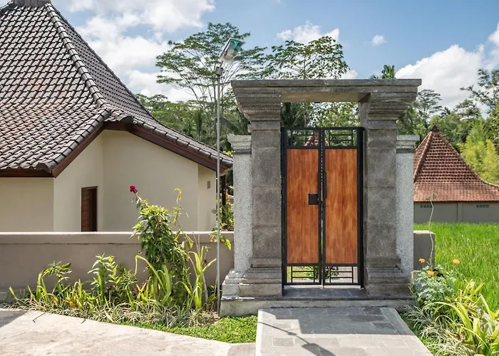 別荘 Whispering Palms Peaceful 1br Pool In Gianyar